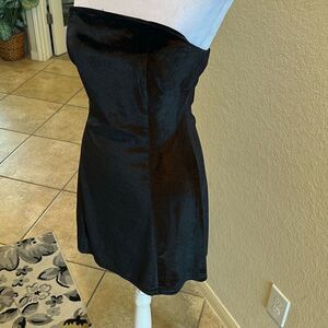 Miscreants Size UK 12 US 8 Strapless Velvet Mini Dress Black LBD Cocktail Party